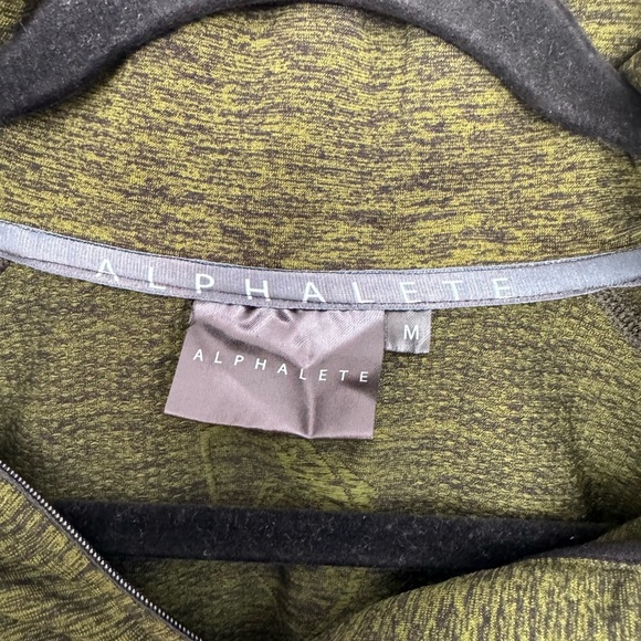 Alphalete Mens Green 1/4 Zip Fitted Compression Sweater Sz. MEDIUM - Picture 3 of 4
